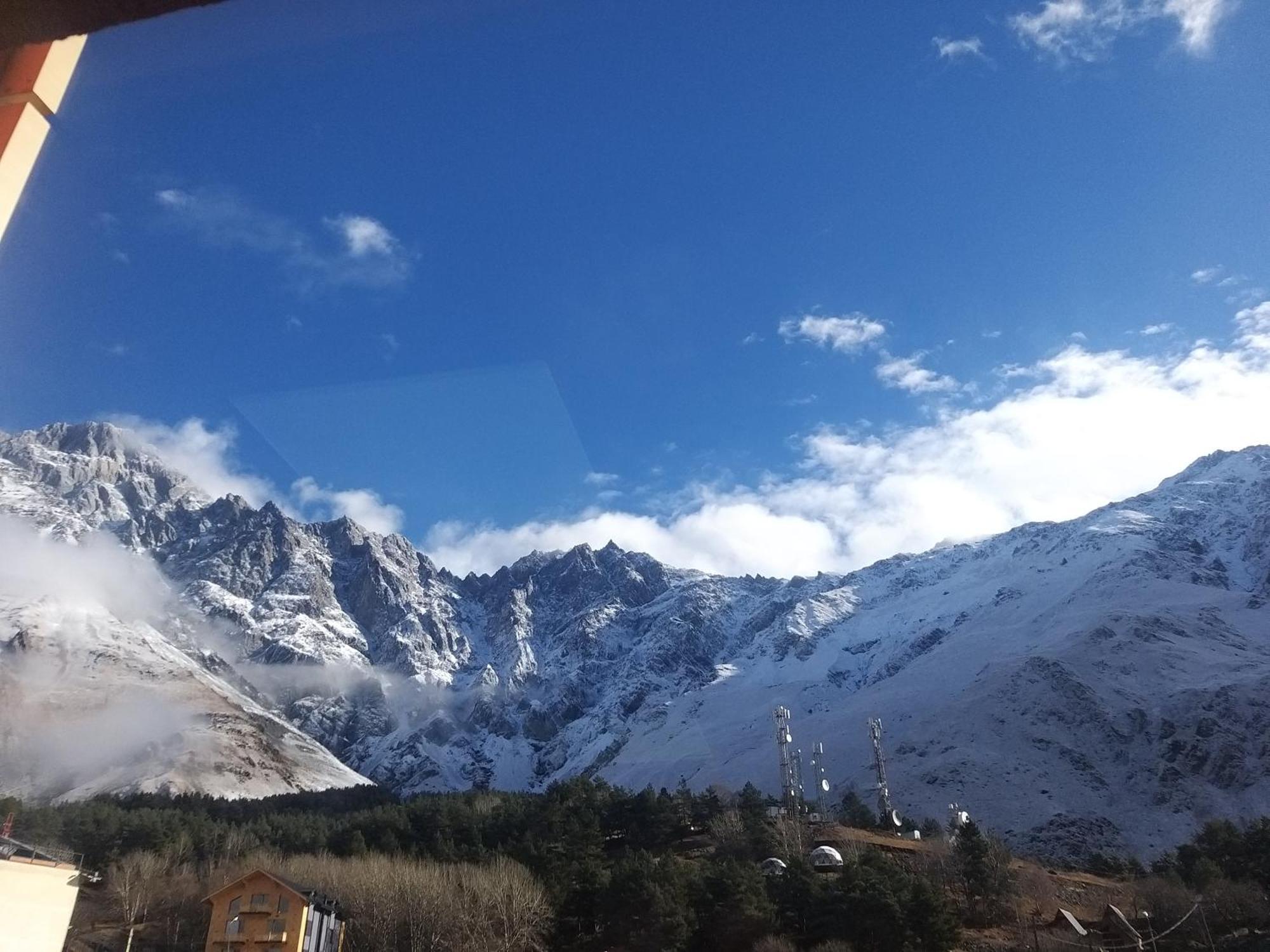 Апартаменти Emotion Kazbegi Номер фото